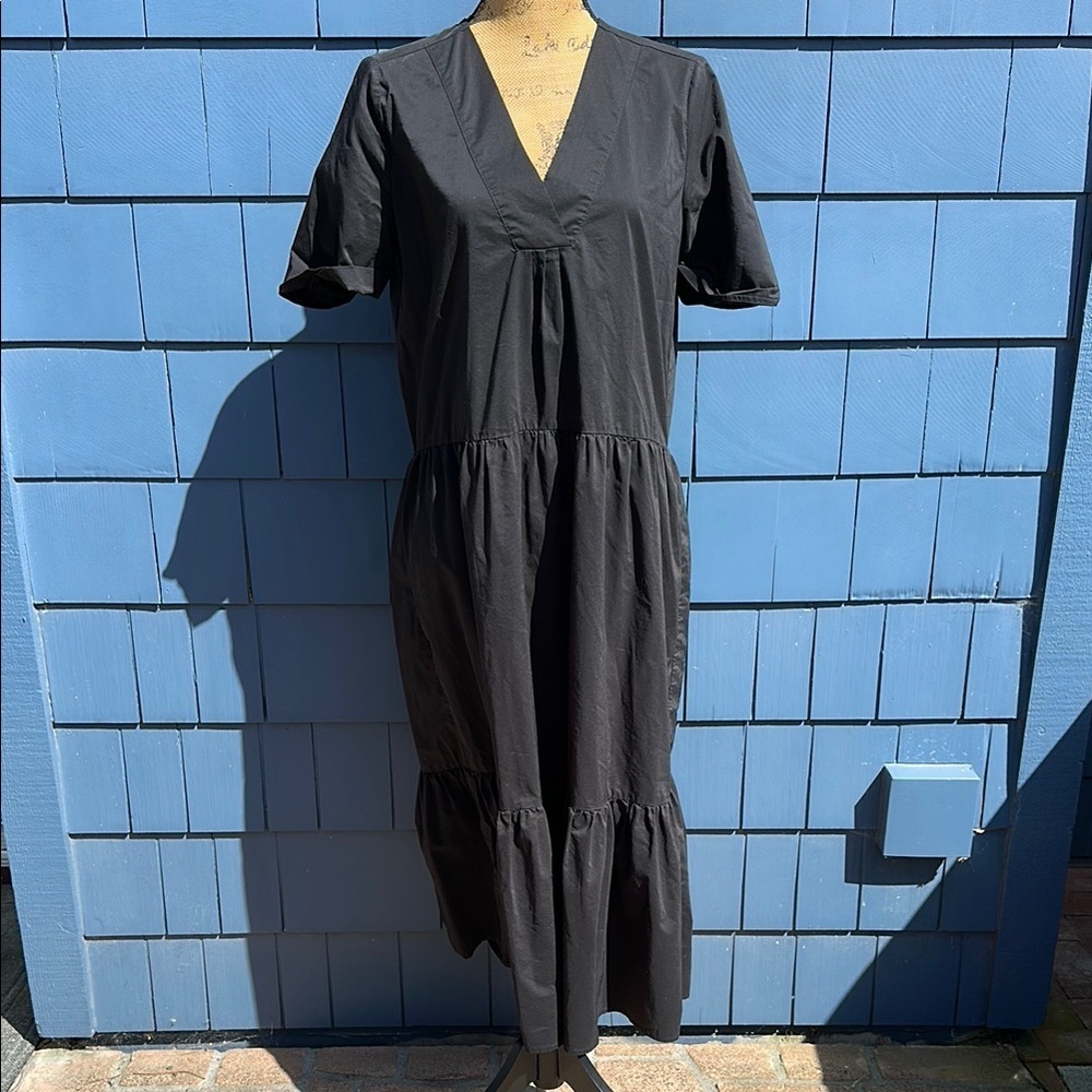 MELLODAY Black V-Neck Tiered Midi Dress